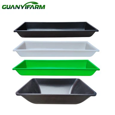 Plastična hranilica za ovce